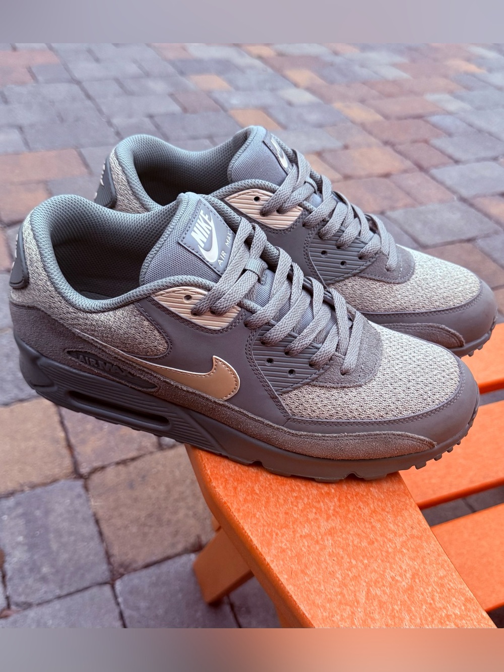 Mens Nike Air Max 90 Essential Dark Stucco Oatmeal Athletic Sneakers - Size 10.5